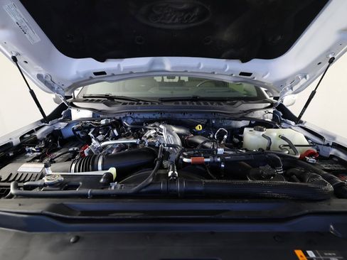 Used 2025 Ford F350 Platinum w/ Platinum Plus Package image 38