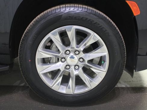 Used 2023 Chevrolet Tahoe Premier image 32