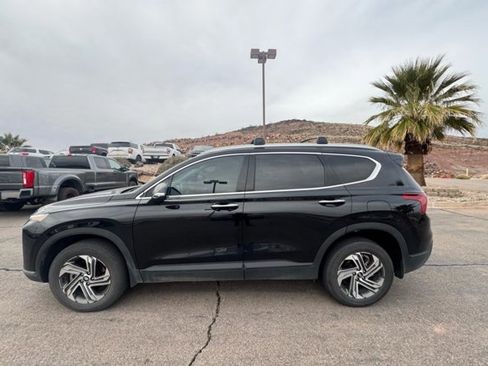 Used 2023 Hyundai Santa Fe SEL image 2