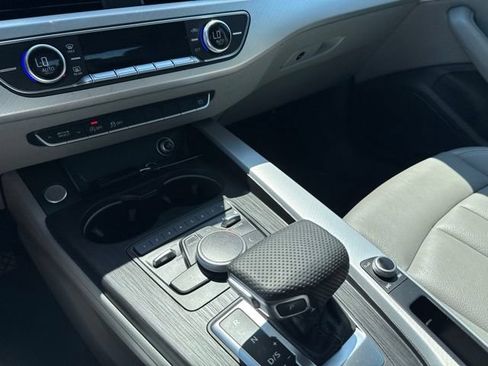 Used 2017 Audi A4 2.0T Premium FWD image 28