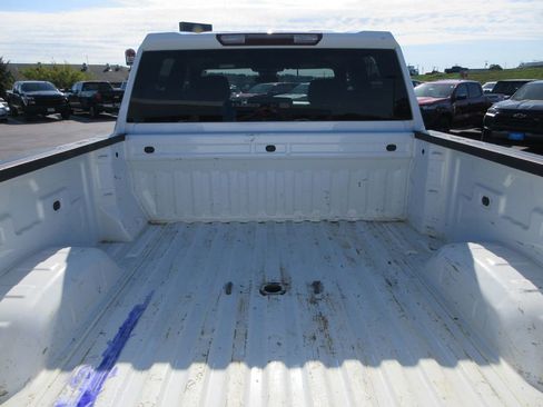 Used 2024 GMC Sierra 2500 Pro w/ Convenience Package image 13