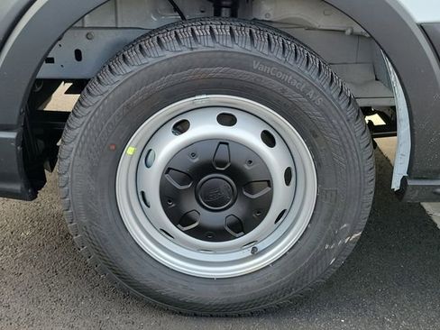 New 2026 Ford Transit 150 Low Roof image 20