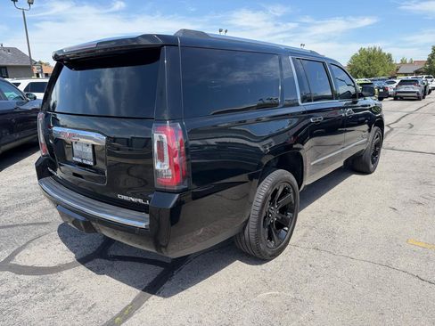 Used 2015 GMC Yukon XL Denali AWD/4WD image 5