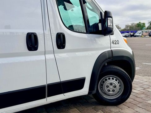 Used 2024 RAM ProMaster 2500 w/ Convenience Group image 27