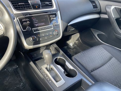 Used 2017 Nissan Altima 2.5 S w/ Power Driver Seat Package FWD image 12