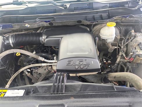 Used 2018 RAM 1500 Outdoorsman image 34