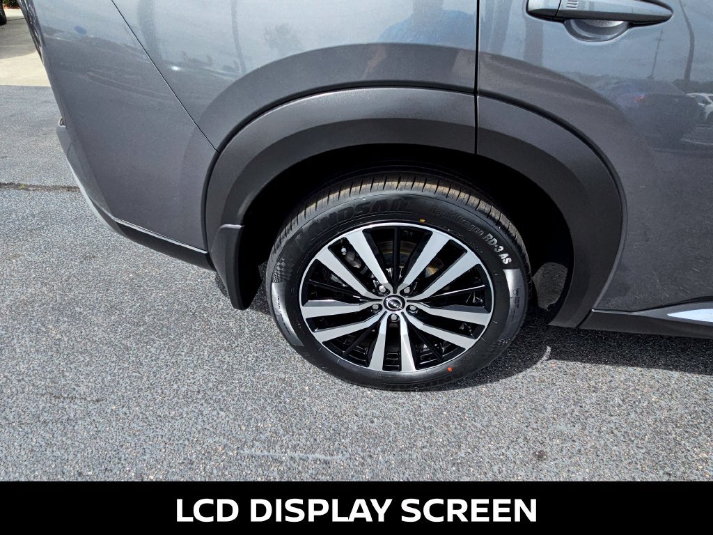 Certified 2023 Nissan Pathfinder Platinum w/ Cargo Package AWD/4WD image 11