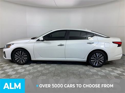 Used 2023 Nissan Altima 2.5 SV image 6