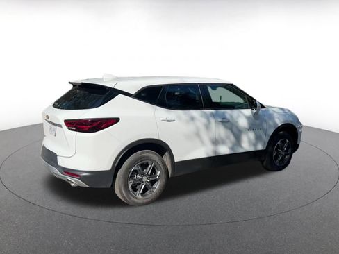 Used 2025 Chevrolet Blazer LT image 15