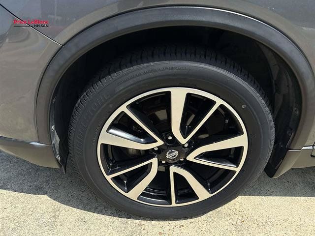 Used 2019 Nissan Rogue SL FWD image 4