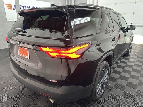 Used 2023 Chevrolet Traverse RS image 9