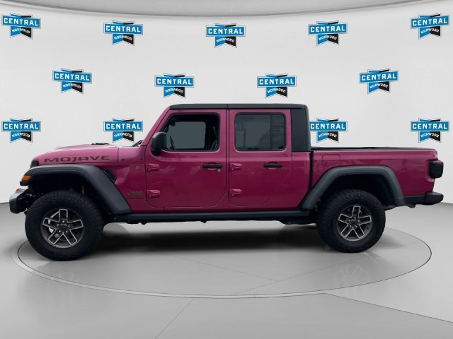 Used 2024 Jeep Gladiator Mojave w/ Convenience Group AWD/4WD image 3