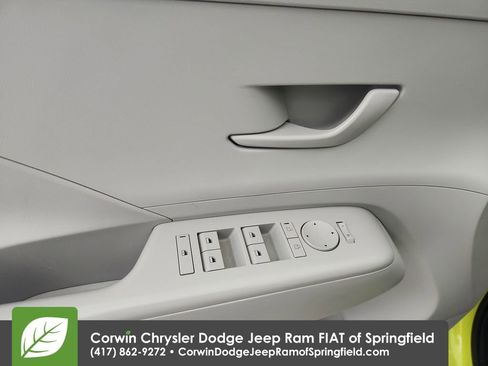 Used 2024 Hyundai Kona SEL image 13