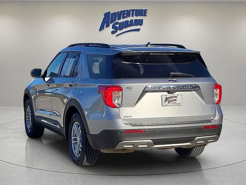 Used 2021 Ford Explorer XLT w/ Equipment Group 202A image 5