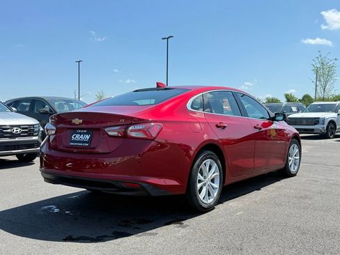 Used 2022 Chevrolet Malibu LT FWD image 5