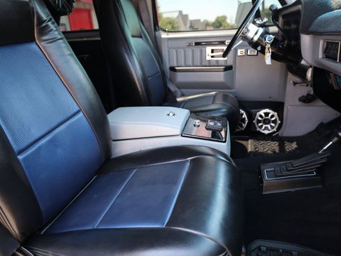 Used 1988 GMC Jimmy 4WD image 10