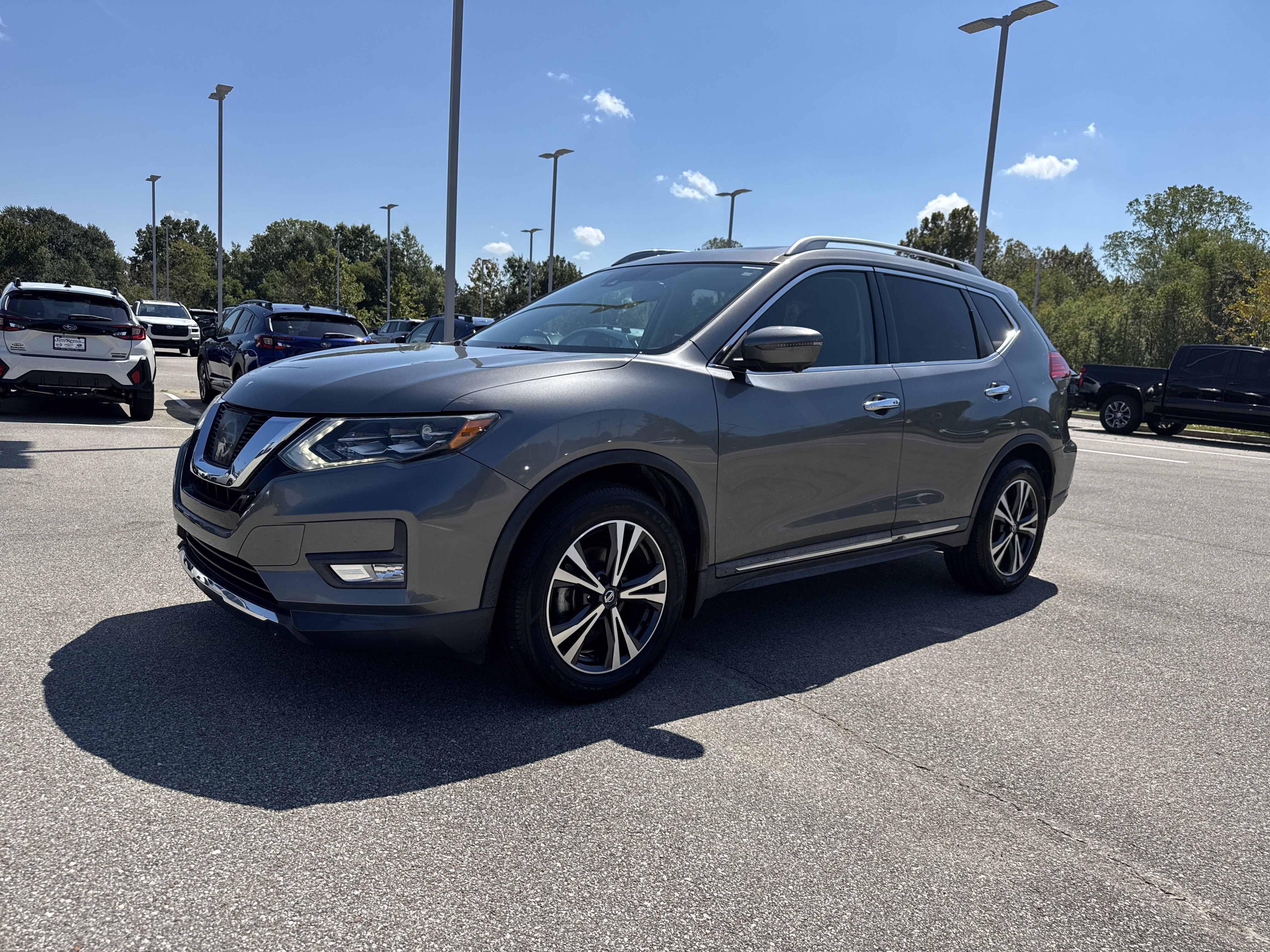 Used 2017 Nissan Rogue SL w/ SL Premium Package FWD image 7