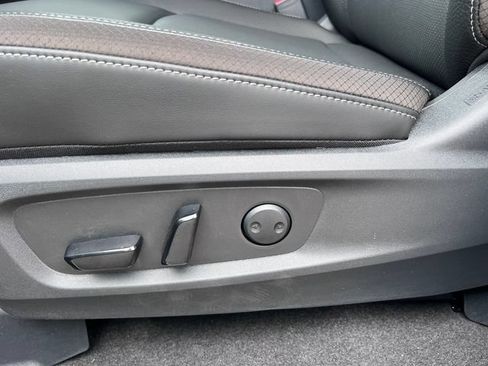 New 2026 Nissan Pathfinder SL AWD/4WD image 10