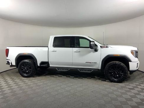 Used 2021 GMC Sierra 2500 AT4 w/ Gooseneck/5TH Wheel Package AWD/4WD image 2