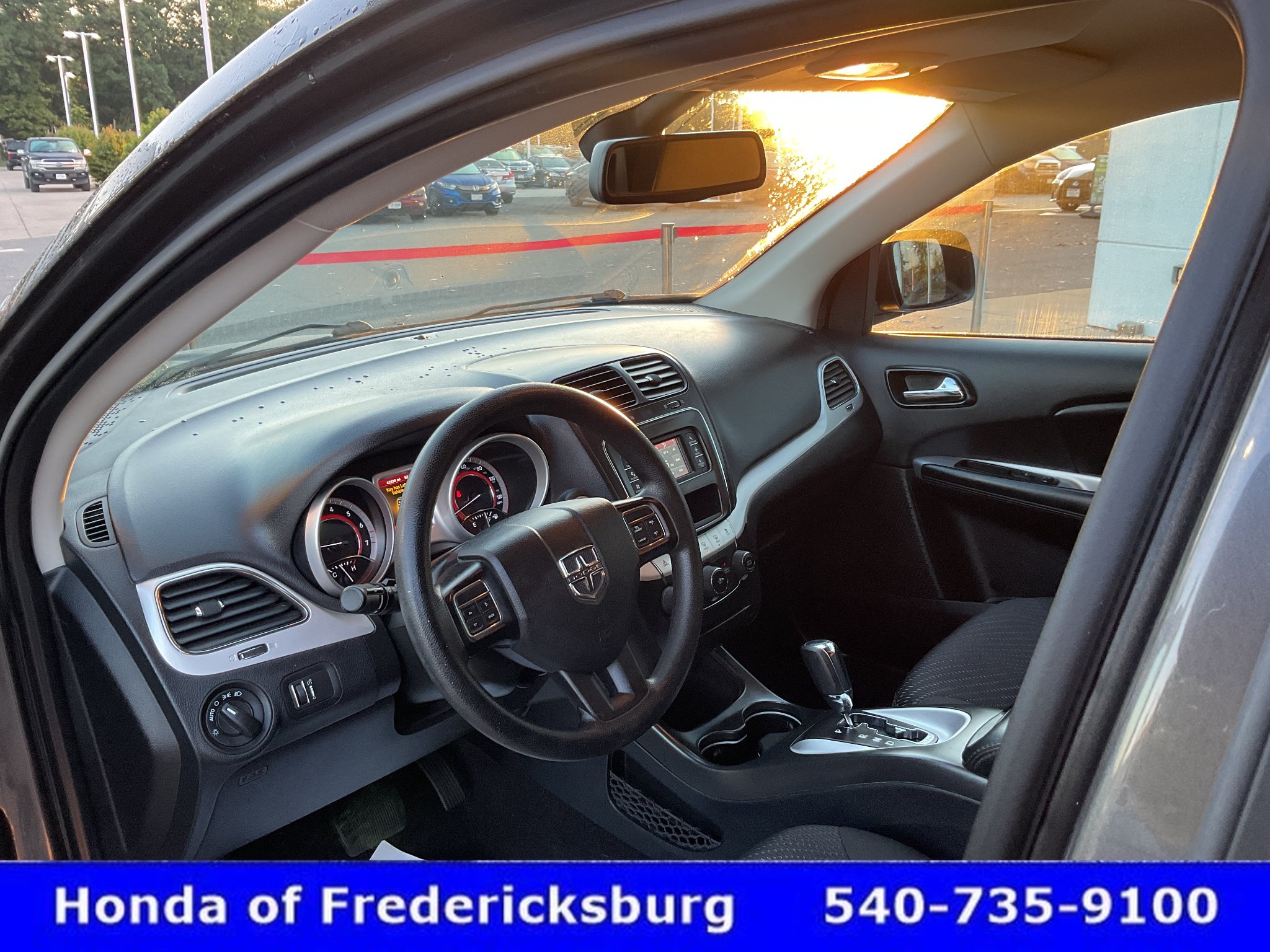 Used 2018 Dodge Journey SE FWD image 27