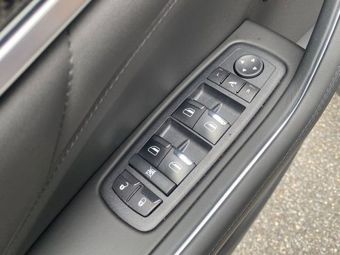 New 2024 Maserati Levante Trofeo image 18