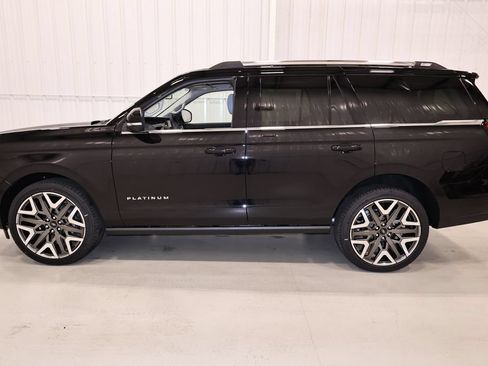 New 2026 Ford Expedition Platinum w/ Platinum Ultimate Package AWD/4WD image 6