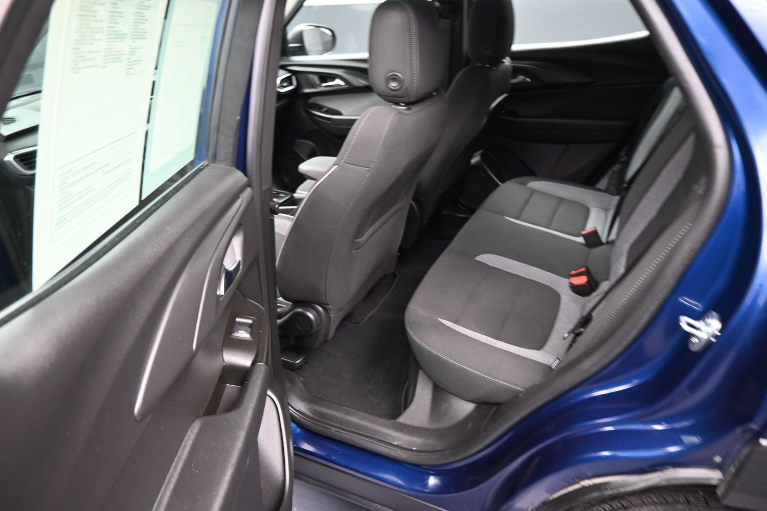 Used 2023 Chevrolet TrailBlazer LS FWD image 17