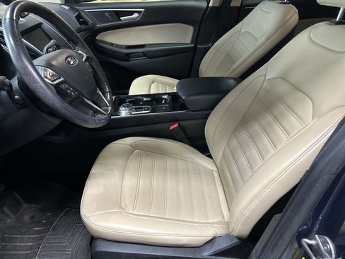 Used 2019 Ford Edge SEL w/ Equipment Group 201A FWD image 6