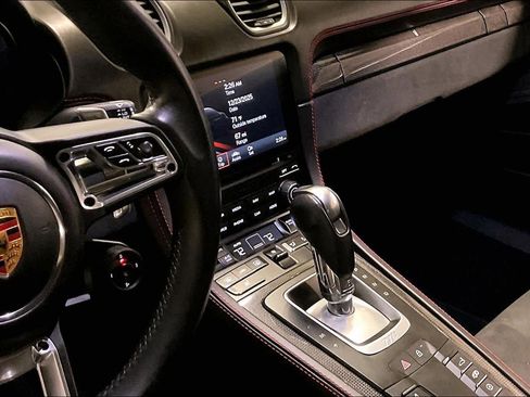 Used 2022 Porsche 718 Cayman GT4 image 6