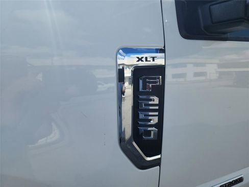 Used 2019 Ford F250 XLT image 10