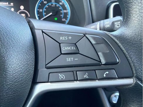 Used 2024 Nissan Leaf S FWD image 18