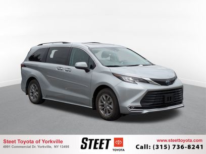 Used 2023 Toyota Sienna XLE
