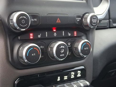 Certified 2022 RAM 1500 Big Horn image 13