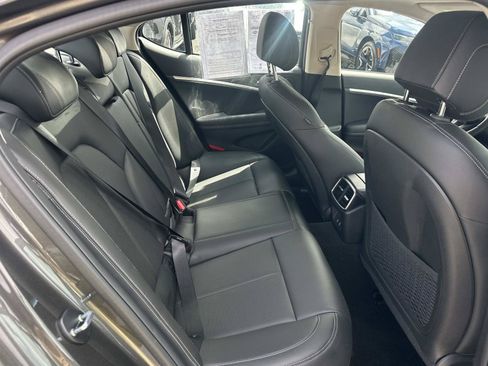Used 2026 Genesis G70 2.5T RWD image 38
