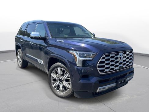 Used 2024 Toyota Sequoia Capstone AWD/4WD image 4