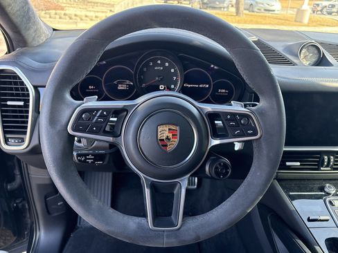 Used 2021 Porsche Cayenne GTS image 13
