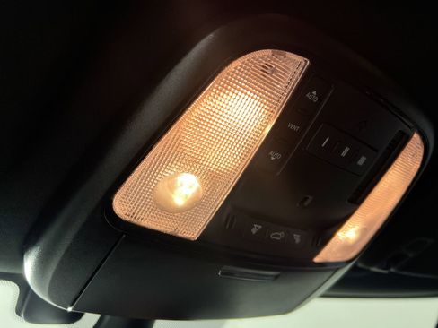 Used 2024 Dodge Durango GT image 18