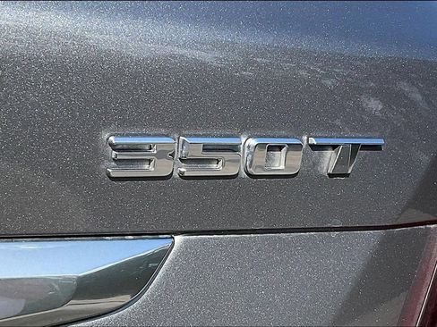 Used 2022 Cadillac XT5 Premium Luxury FWD image 26