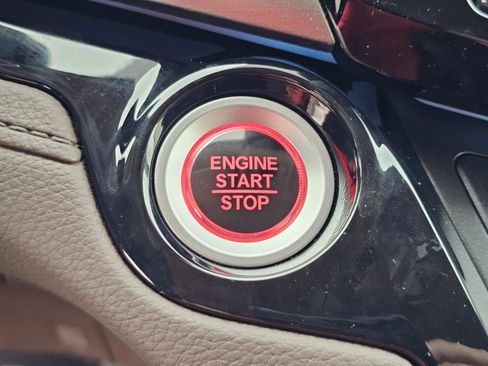 New 2026 Honda Odyssey Touring image 25