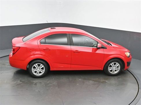 Used 2016 Chevrolet Sonic LT image 43
