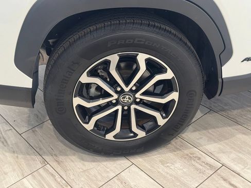 Used 2024 Toyota Corolla Cross AWD Hybrid image 25