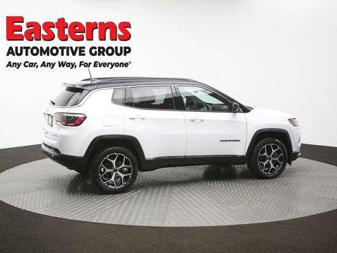 Used 2025 Jeep Compass Limited AWD/4WD image 43