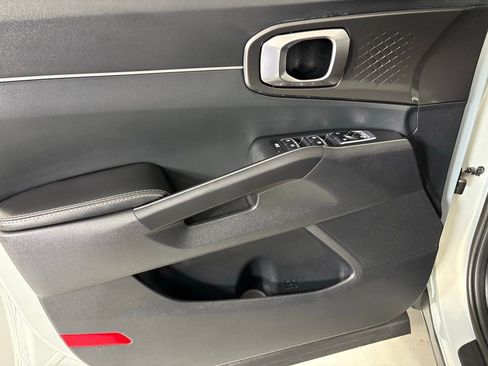 New 2026 Kia Sorento S w/ S Panoramic Sunroof Package image 16