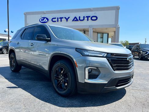 Used 2023 Chevrolet Traverse LS w/ Midnight/Sport Edition FWD image 1