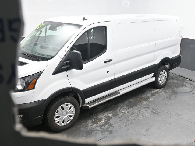 Used 2025 Ford Transit 250 Low Roof w/ Exterior Upgrade Package RWD image 28