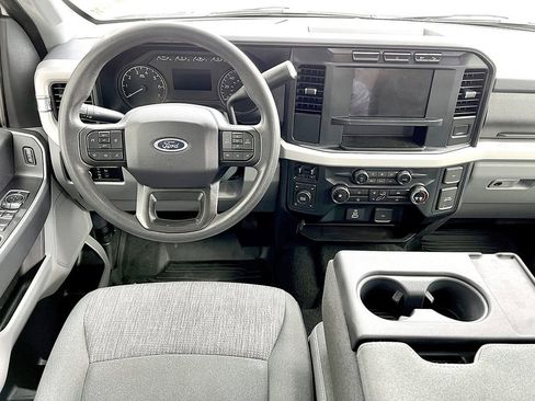 Used 2023 Ford F350 XLT w/ FX4 Off-Road Package image 5