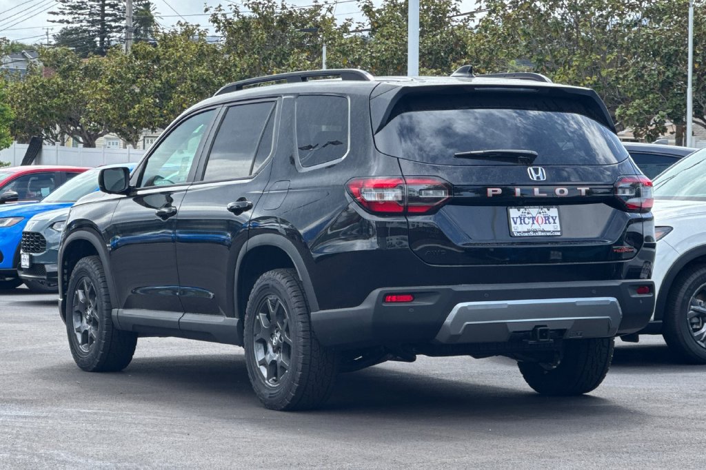 New 2026 Honda Pilot TrailSport image 6