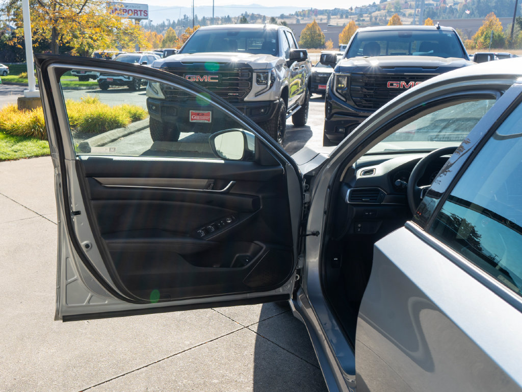Used 2019 Honda Accord LX image 15