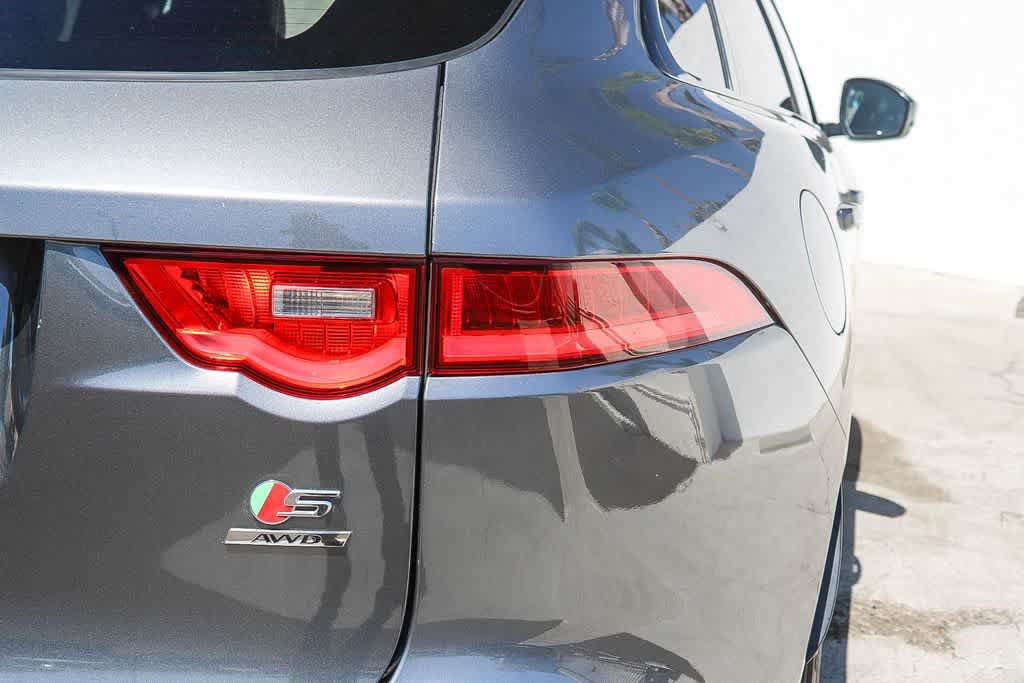 Used 2019 Jaguar F-PACE S AWD/4WD image 7