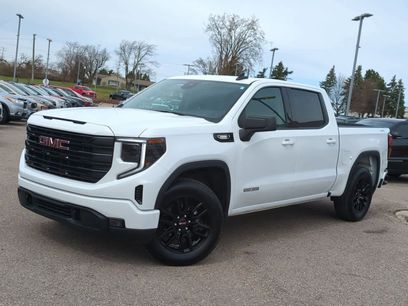 Used 2025 GMC Sierra 1500 Elevation